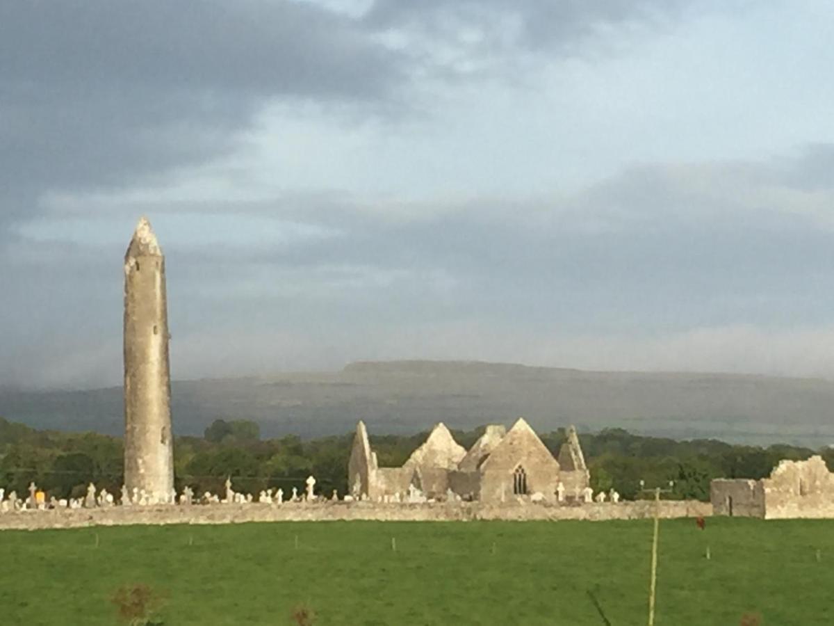 The Burren Barn Vila Tubber Exterior foto